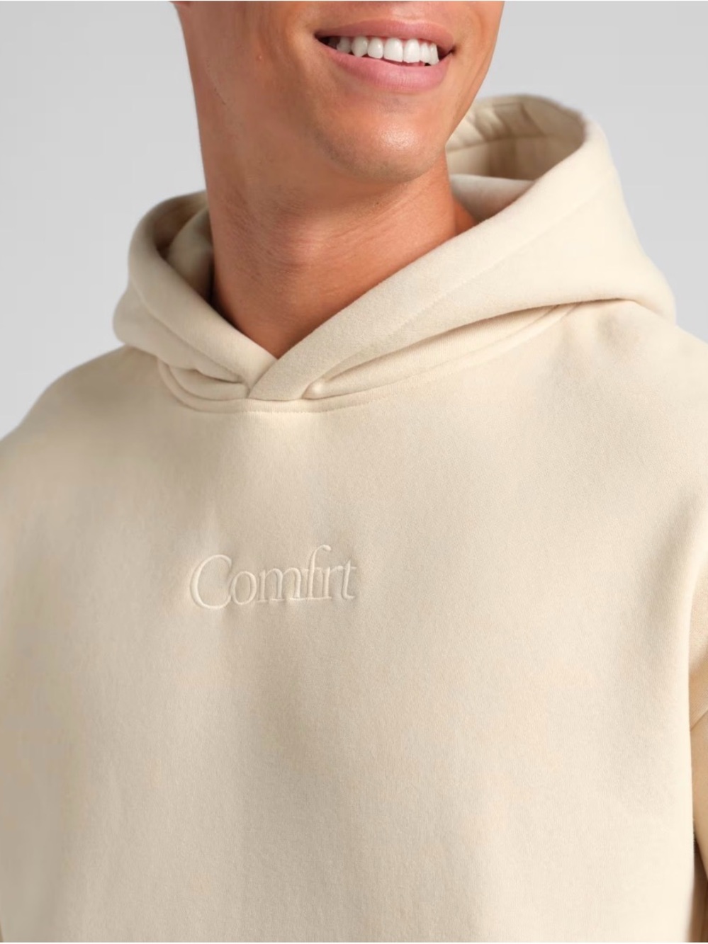 Like New, Women's Bone Comfrt Signature Hoodie, Size Small - Picture 4 of 4